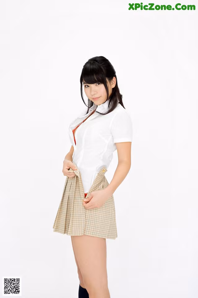 Jun Serizawa - Degrey Siri Photos