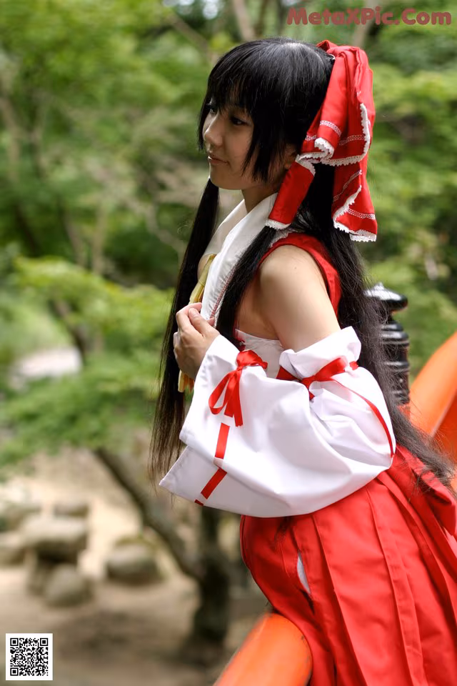 Reimu Hakurei - Moma Xxx Naked